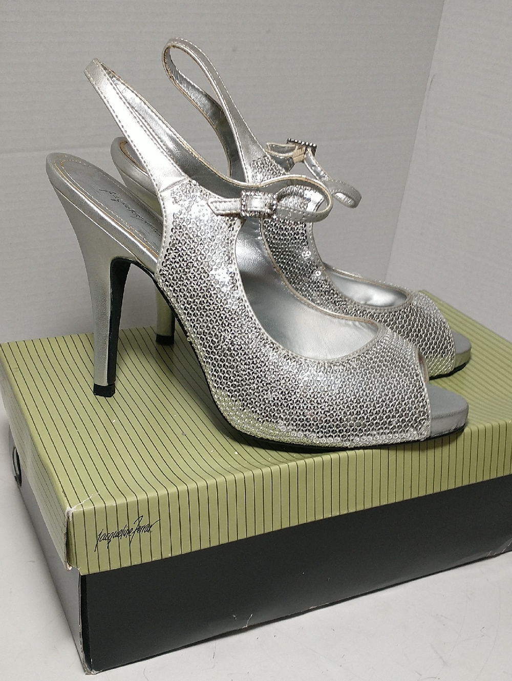 Jacqueline Ferrar Platform Silver Sequined Heels, Size 8.5,‎ Worn Once